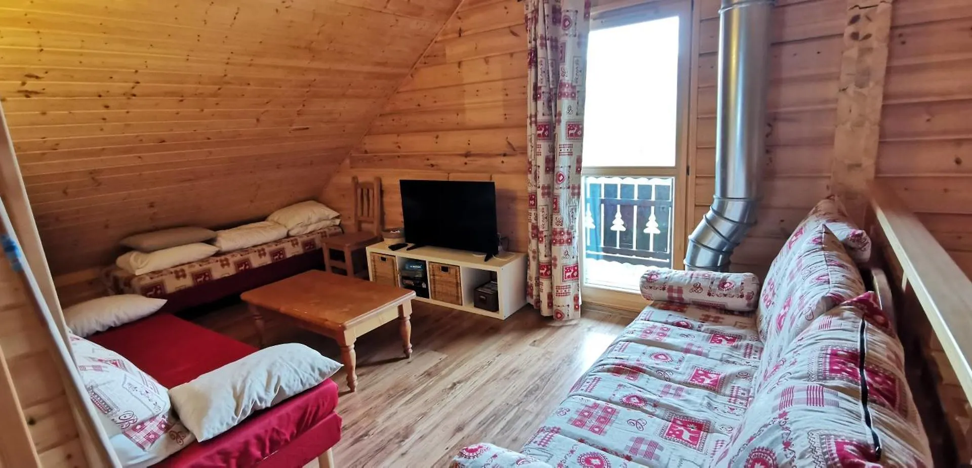 Chalet Aneloup Vue D'Exception A La Joue Du Loup Saint-Étienne-en-Dévoluy 0*,  Frankrijk